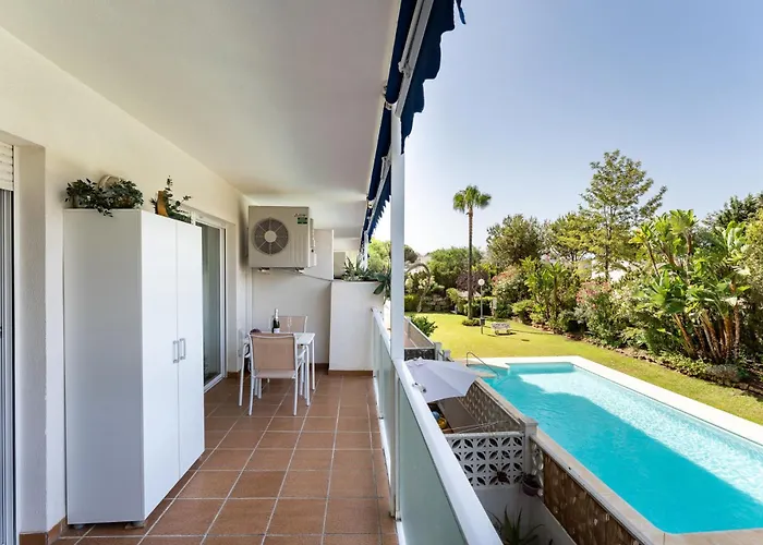 Malagasuite Marbella Pool Paradise