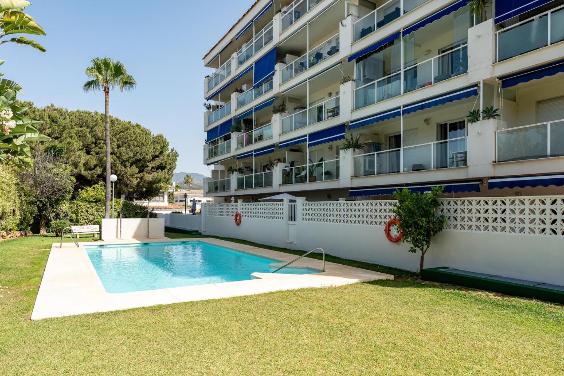 Apartment Malagasuite Pool Paradise *